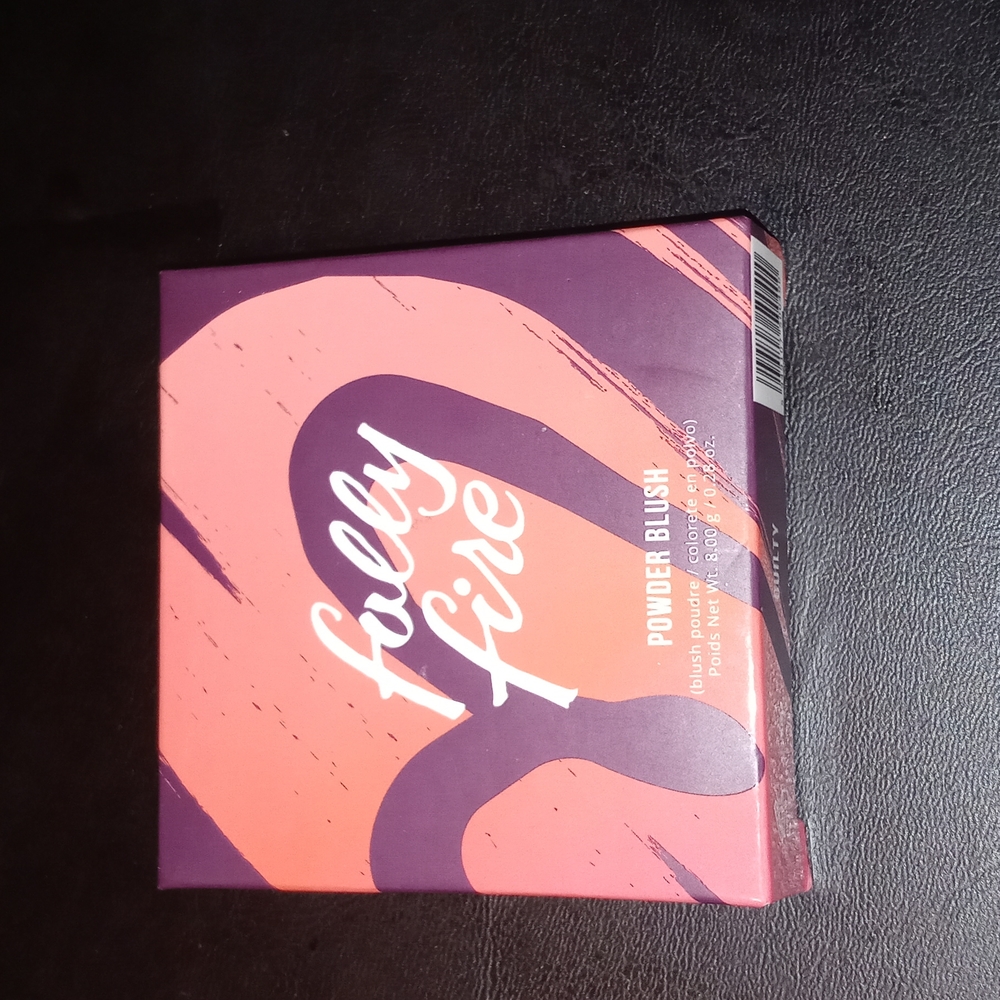 Powder blush - Picture 4 of 5
